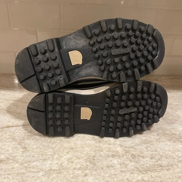 Sorel Caribou Boot 8.5 - Picture 8 of 8